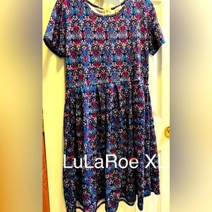 LuLaRoe Amelia XL